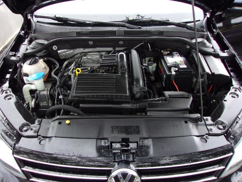 Volkswagen Jetta 1.4T SE Manual 2017