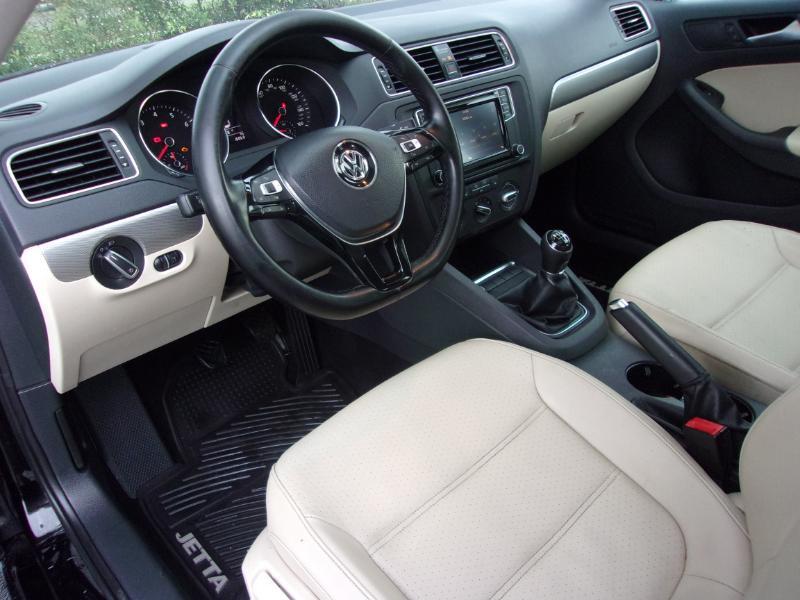 Volkswagen Jetta 1.4T SE Manual 2017