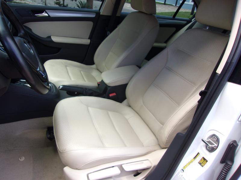 Volkswagen Jetta SE 2015