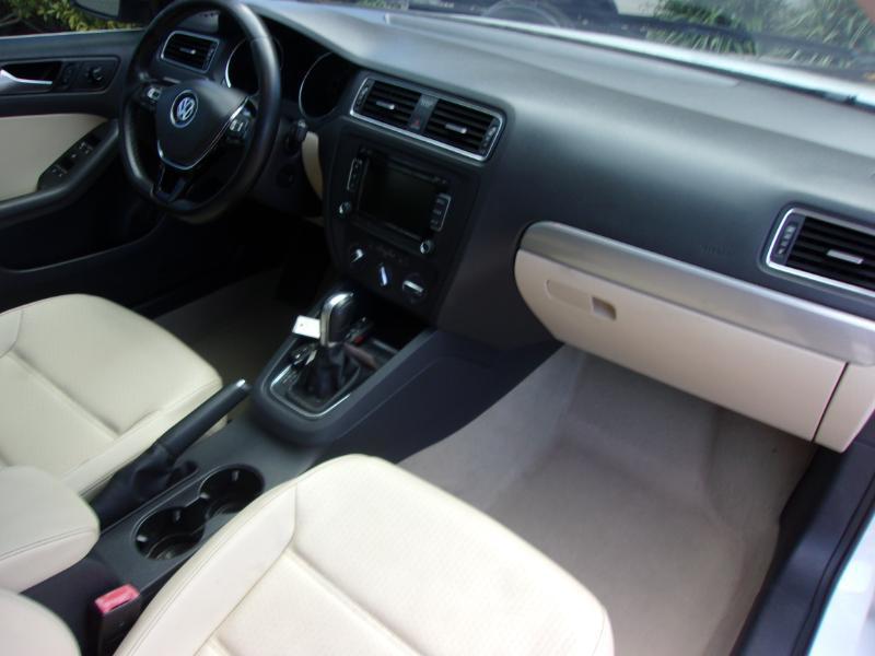Volkswagen Jetta SE 2015