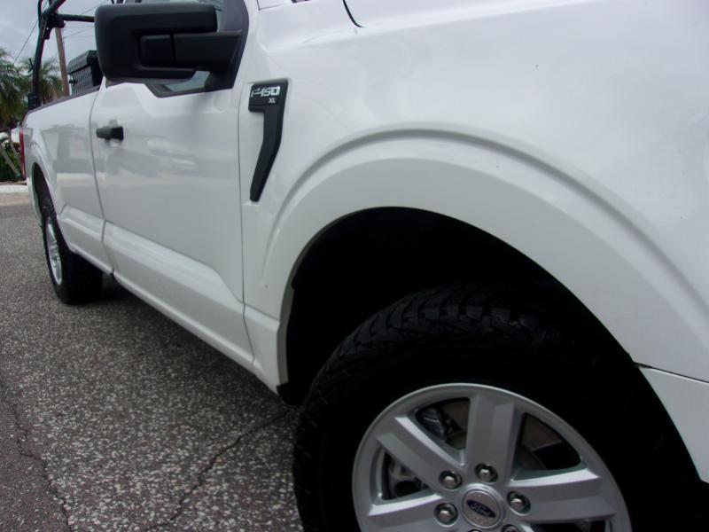 Ford F-150 XL 2WD Reg Cab 8' Box 2023