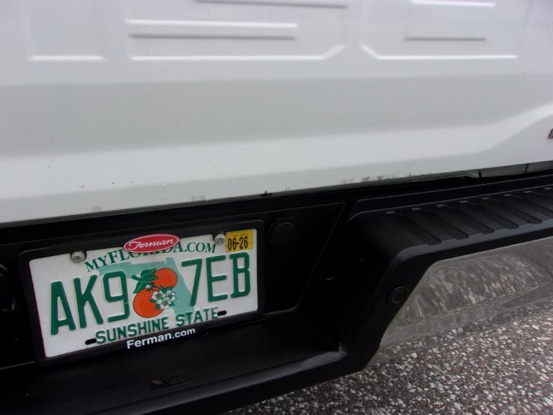 Ford F-150 XL 2WD Reg Cab 8' Box 2023