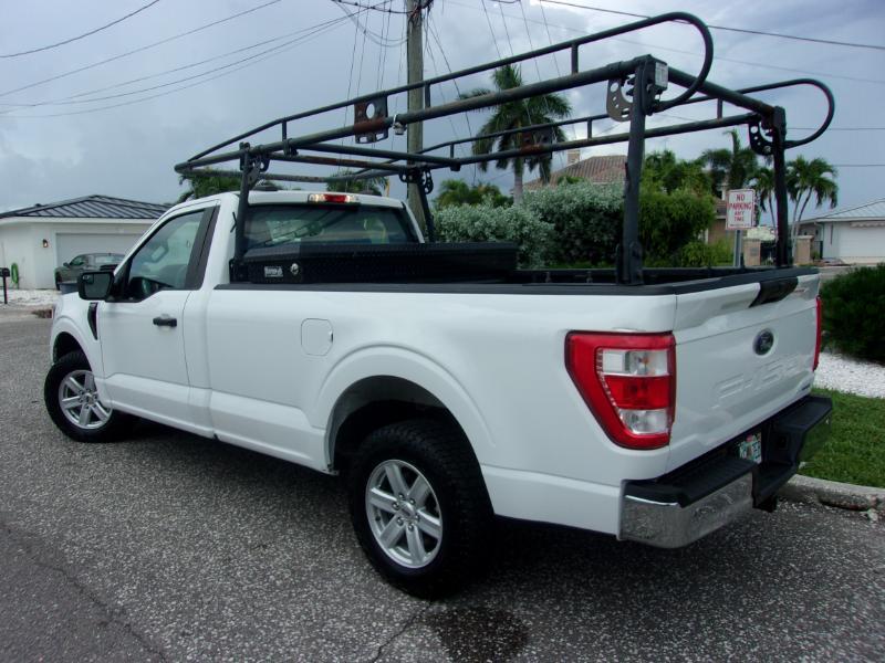 Ford F-150 XL 2WD Reg Cab 8' Box 2023