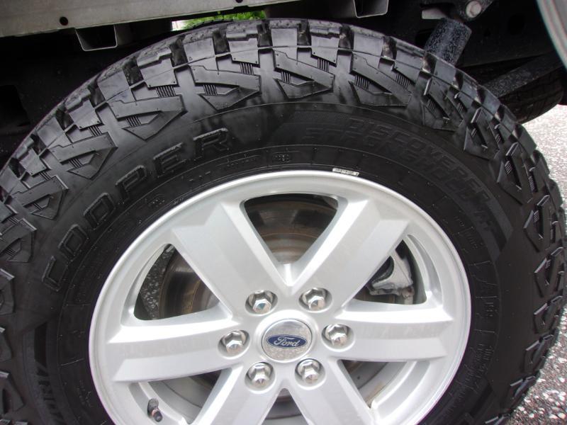 Ford F-150 XL 2WD Reg Cab 8' Box 2023