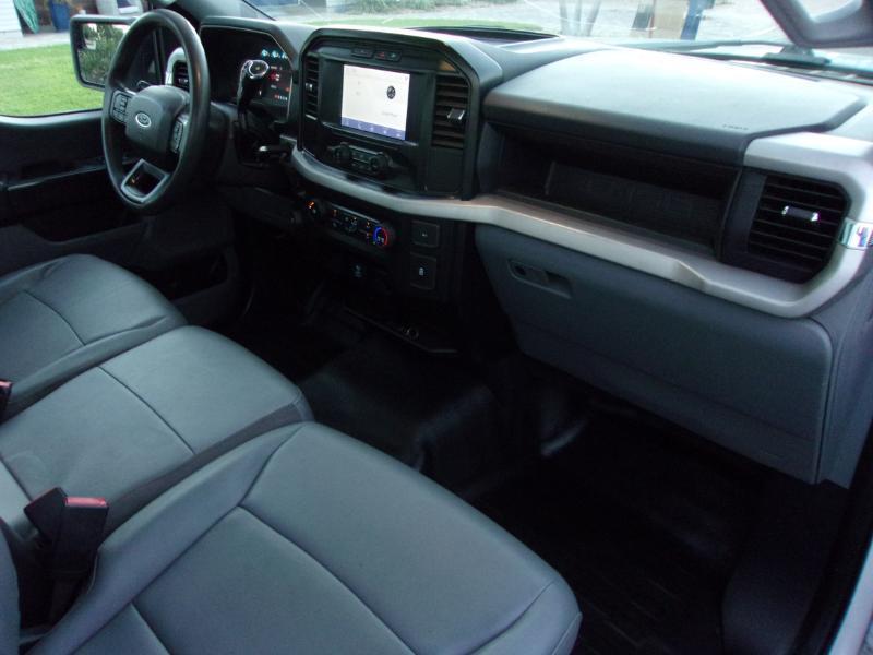Ford F-150 XL 2WD Reg Cab 8' Box 2023