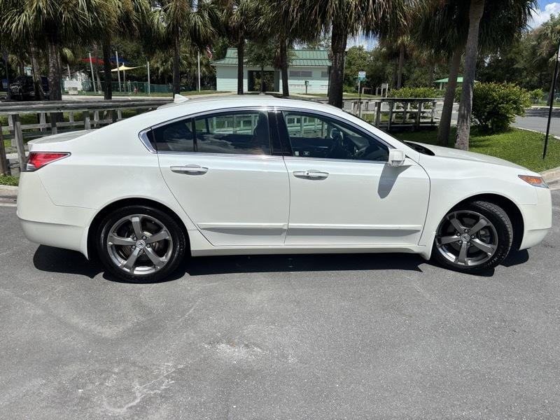 Acura TL 5-Speed AT SH-AWD with Tech Package 2009
