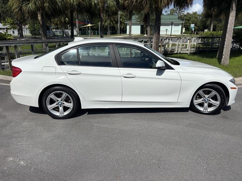 BMW 3-Series 320i Sedan 2015