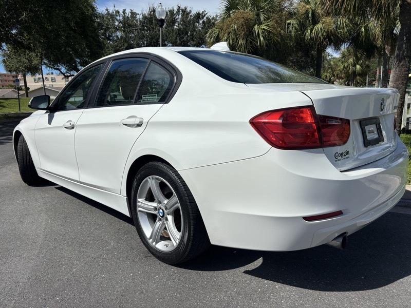 BMW 3-Series 320i Sedan 2015
