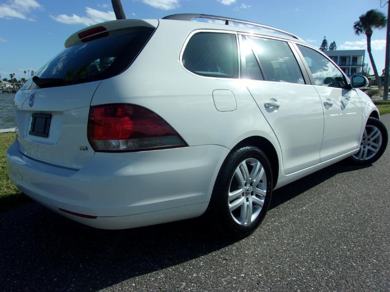 Volkswagen Jetta SportWagen 2.0L TDI 2013