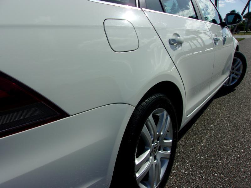 Volkswagen Jetta SportWagen 2.0L TDI 2013