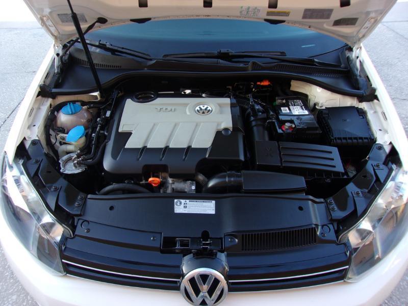 Volkswagen Jetta SportWagen 2.0L TDI 2013