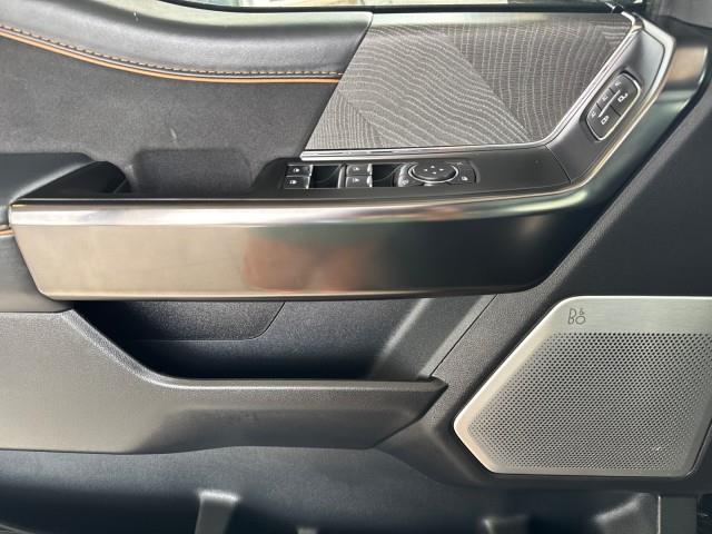 2022 Ford F-150 Platinum photo 10