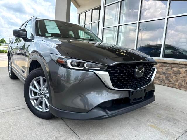 2023 Mazda CX-5 S Preferred package's photo