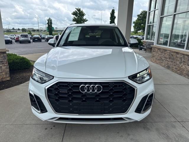 2022 Audi Q5 S line Premium Plus photo 2