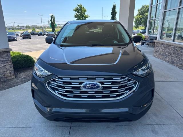 2021 Ford Edge SE photo 2