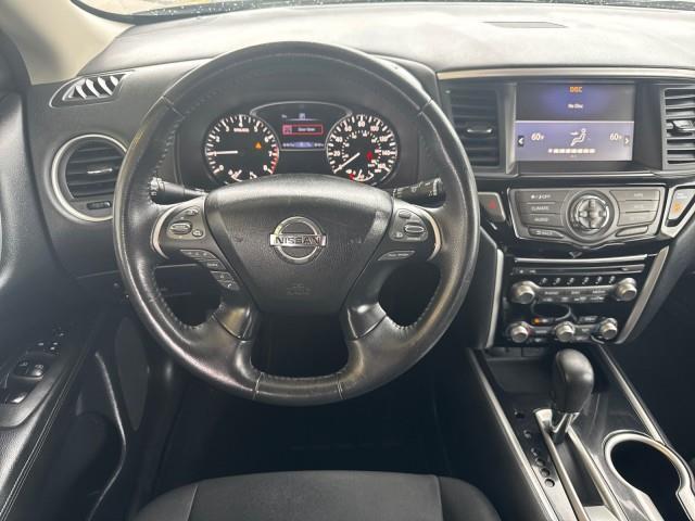 Nissan Pathfinder  2020