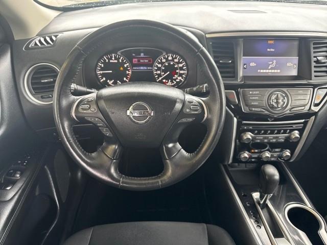 Nissan Pathfinder  2020