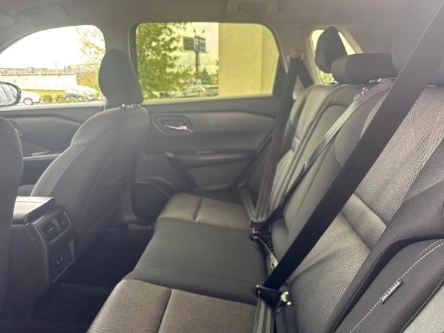 Nissan Rogue  2024
