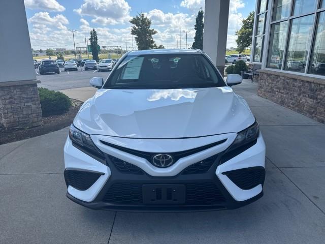2024 Toyota Camry SE photo 2