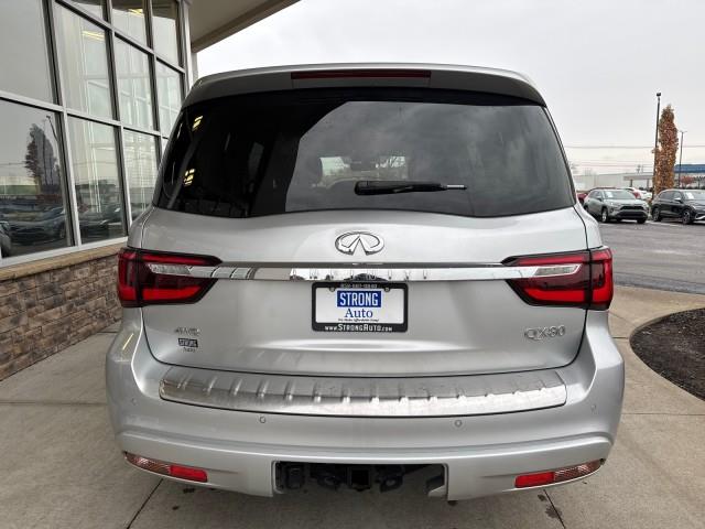2022 Infiniti QX80 Luxe photo 3