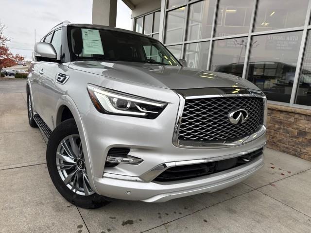 2022 INFINITI QX80's photo