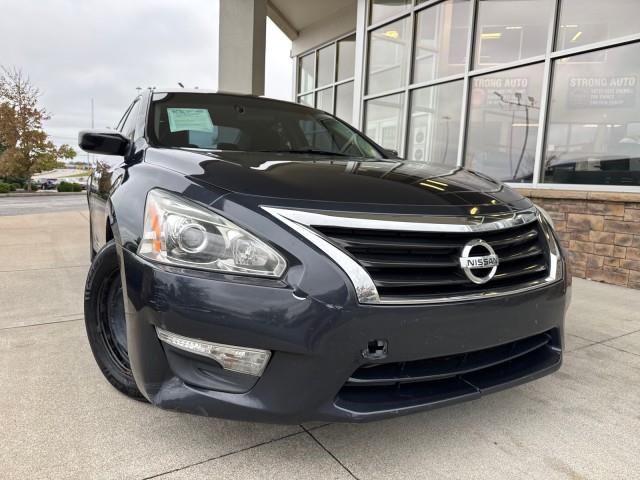 2014 Nissan Altima S's photo