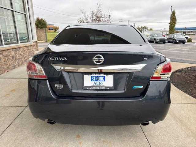Nissan Altima  2014