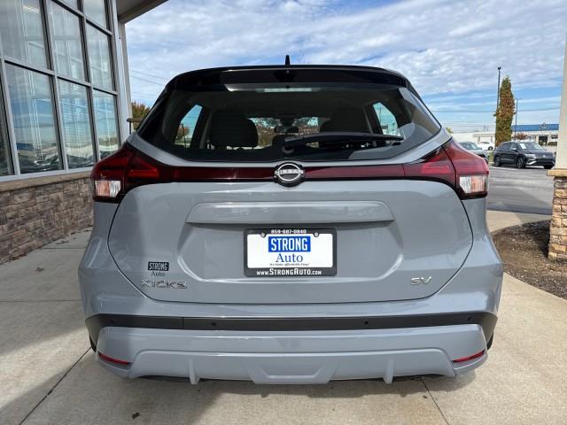 2023 Nissan Kicks SV photo 2