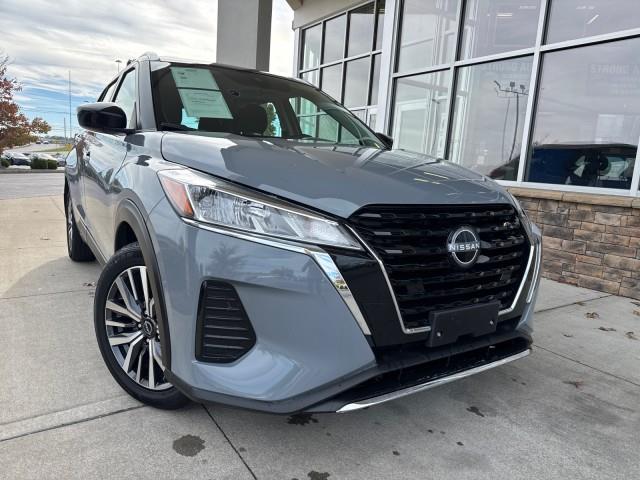 2023 Nissan Kicks SV's photo