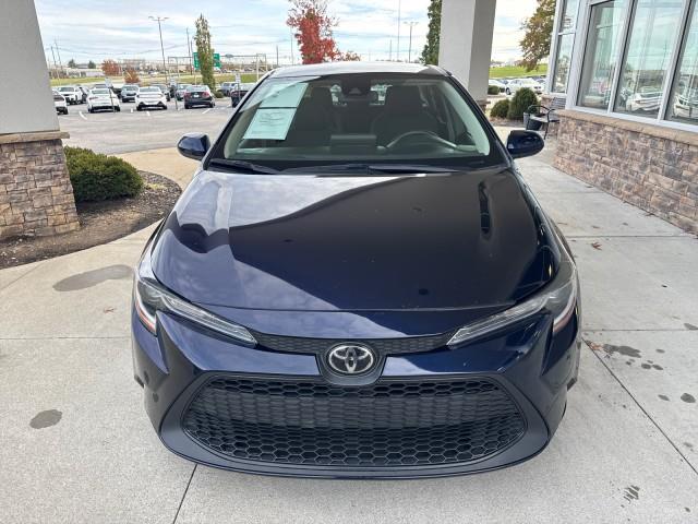 2022 Toyota Corolla LE photo 2