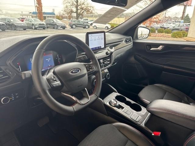 2025 Ford Escape ST-Line - Photo 10