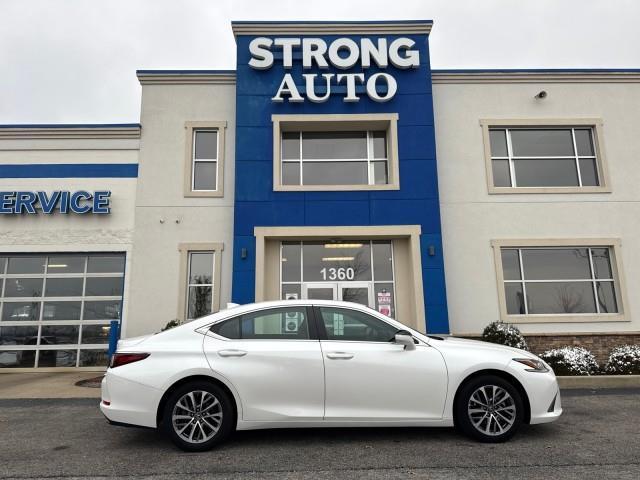 Lexus ES 350  2022