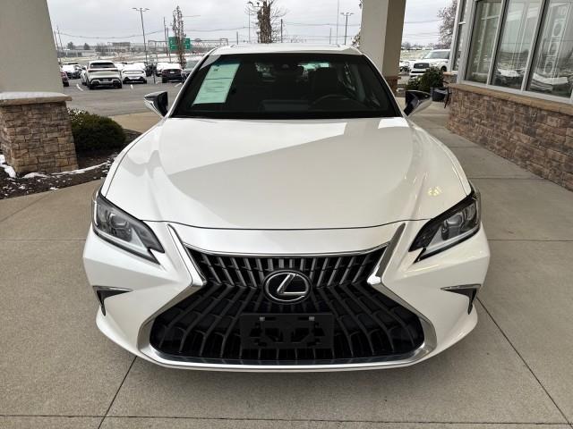 Lexus ES 350  2022