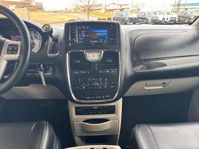 Chrysler Town & Country  2015