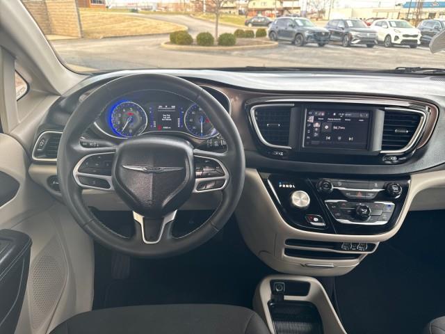 Chrysler Voyager  2023