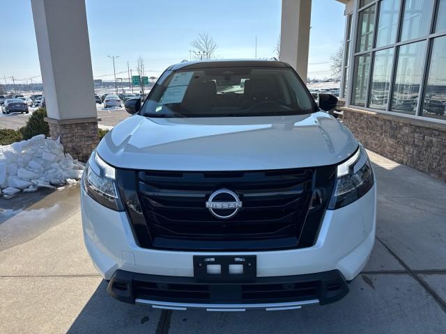 Nissan Pathfinder  2024