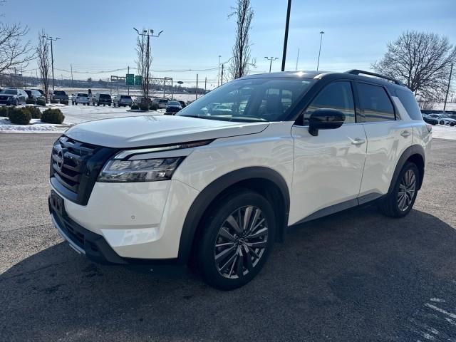 Nissan Pathfinder  2024