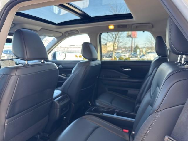 Nissan Pathfinder  2024