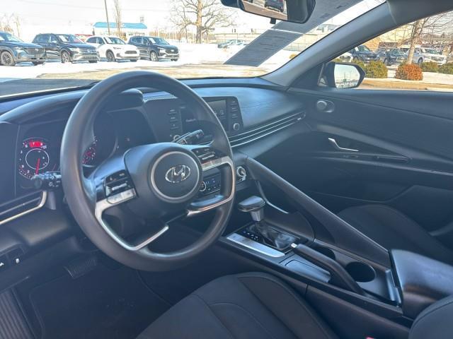 Hyundai Elantra SEL 2022