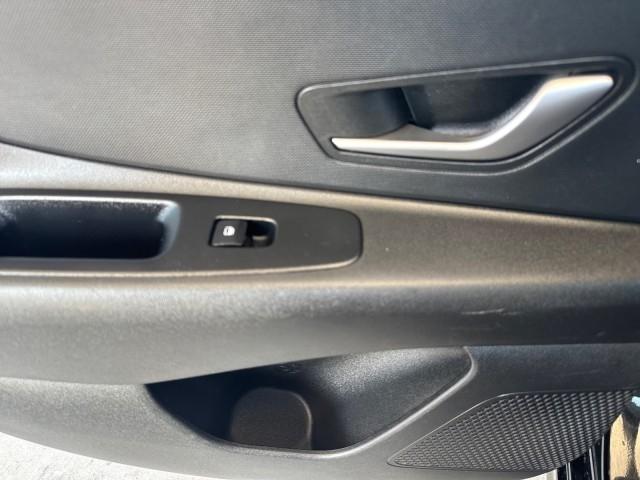 Hyundai Elantra  2022