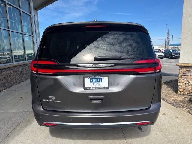 Chrysler Pacifica  2022