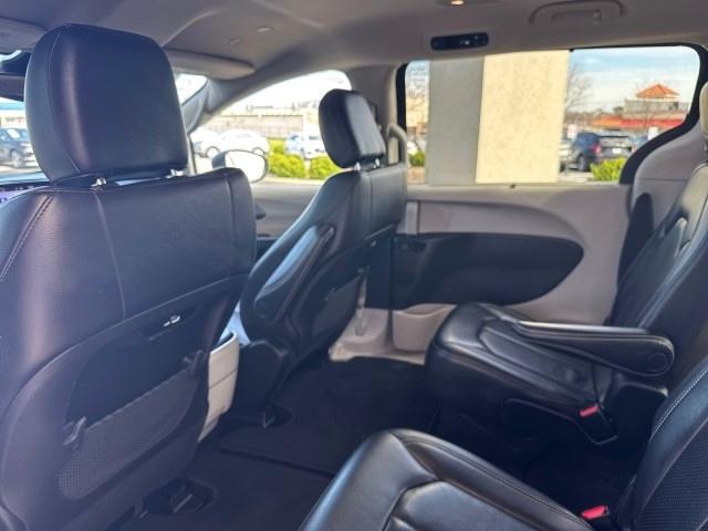 Chrysler Pacifica  2022