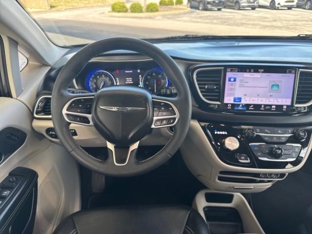 Chrysler Pacifica  2022