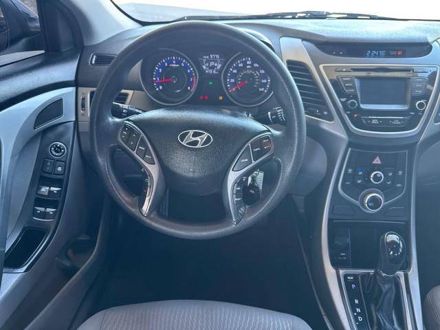 Hyundai Elantra  2015