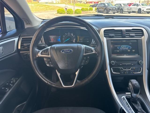 Ford Fusion  2016