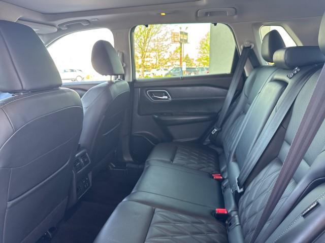 Nissan Rogue Platinum 2023