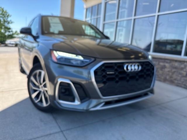 2022 Audi Q5 S line Premium Plus