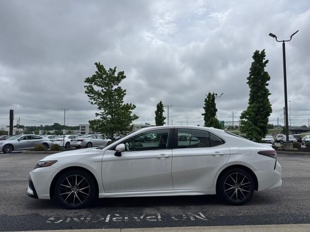 Toyota Camry  2024