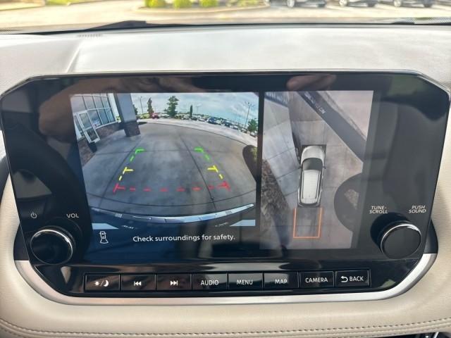 Nissan Rogue  2023