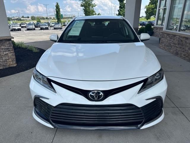 Toyota Camry  2021